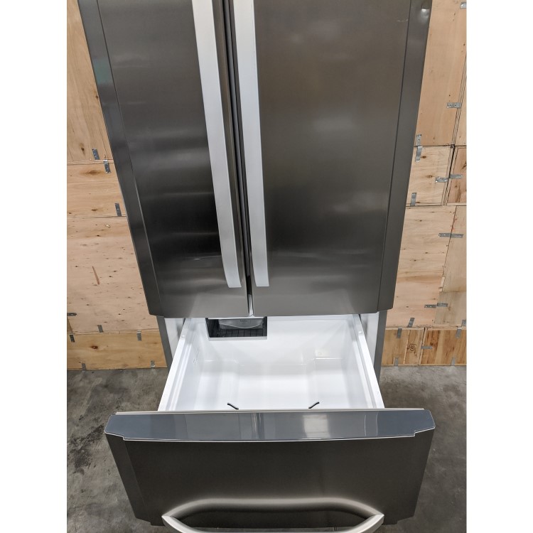 Refurbished HOTPOINT FFU4DX Quadrio 70cm Wide Frost Free Freestanding Fridge Freezer Stainless Steel