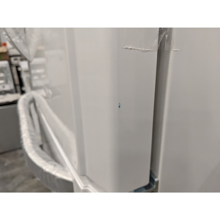 GRADE A3 - HOTPOINT FFU3DW 450 Litre Freestanding Fridge Freezer 60/40 Split Frost Free 70cm Wide - White