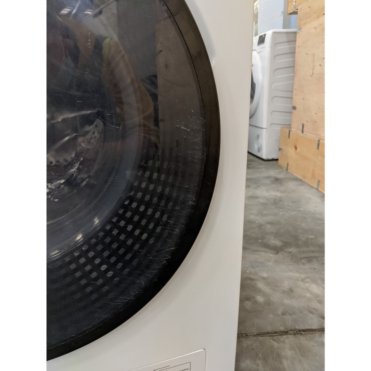 GRADE A3 - Hisense WDBL1014V 10kg Wash 7kg Dry 1400rpm Freestanding Washer Dryer - White