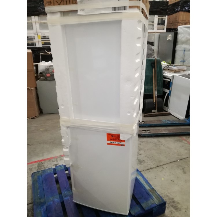 GRADE A3 - HOTPOINT HBD5517W 234 Litre Freestanding Fridge Freezer 50/50 Split 54.5cm Wide - White