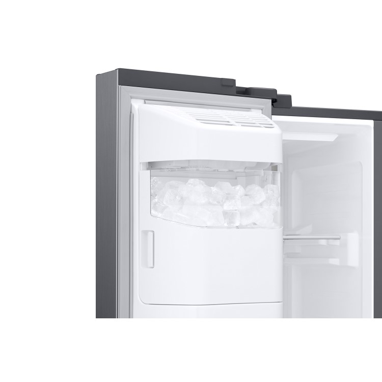 GRADE A2 - Samsung RS68N8670S9 613 Litre American Style Fridge Freezer Frost Free 3 Door 91cm Wide - Silver