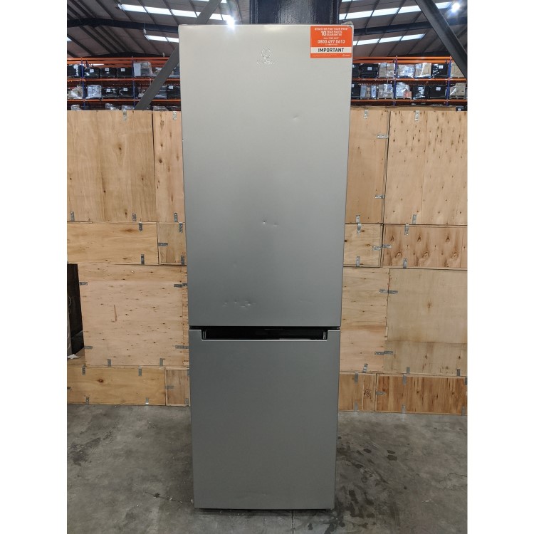 GRADE A3 - INDESIT LR8S1S 339 Litre Freestanding Fridge Freezer 60/40 Split A+ Energy Rating 60cm Wide - Silver