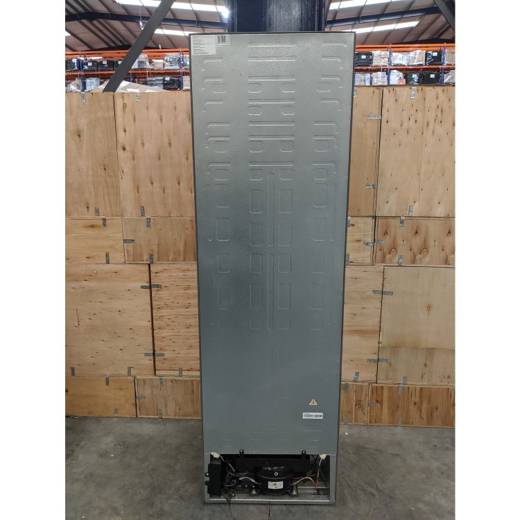 GRADE A3 - Hisense RB327N4WC1 251 Litre Freestanding Fridge Freezer 50/50 Split Water Dispenser 55cm Wide - Silver