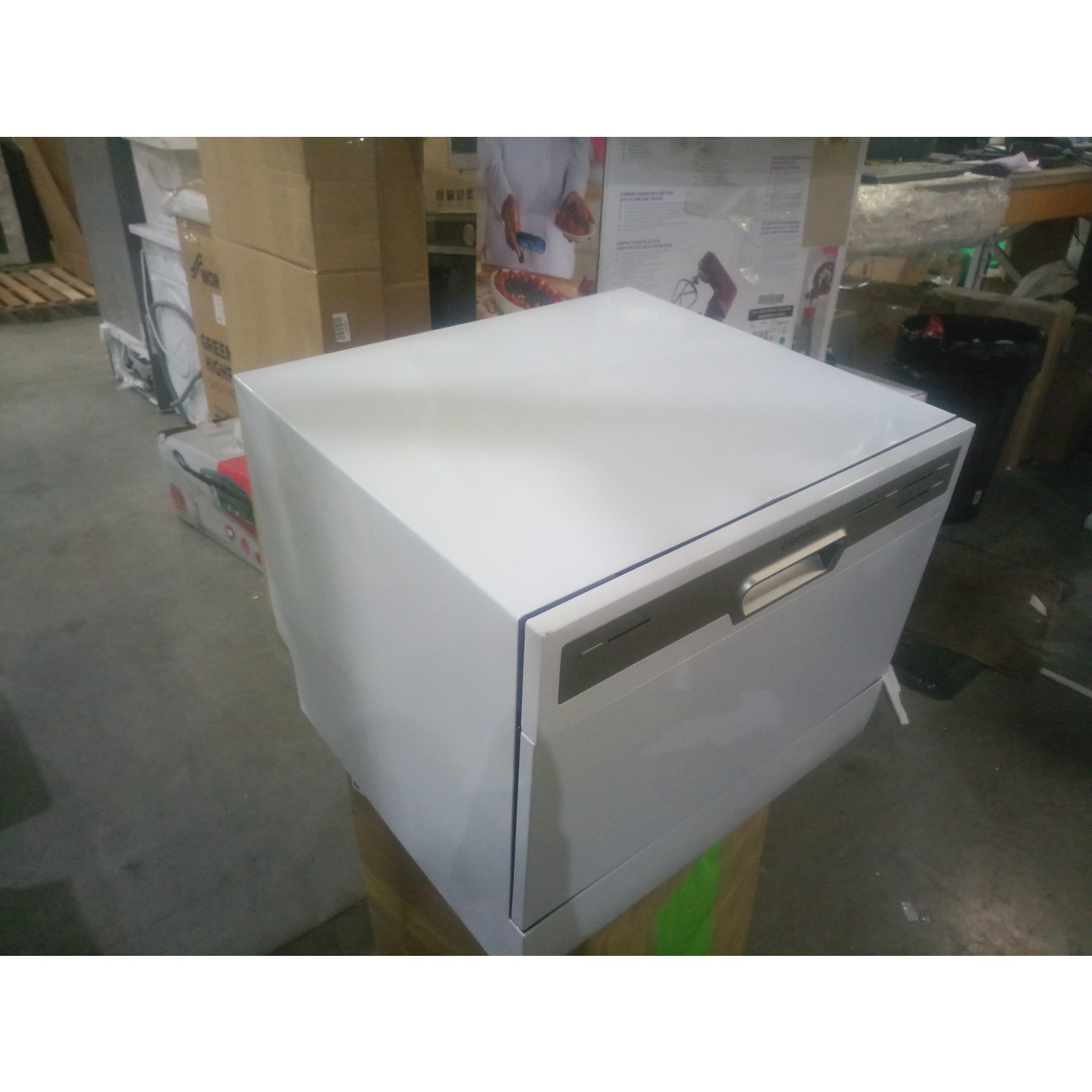 Refurbished electriQ Freestanding 6 Place Compact Table Top Dishwasher