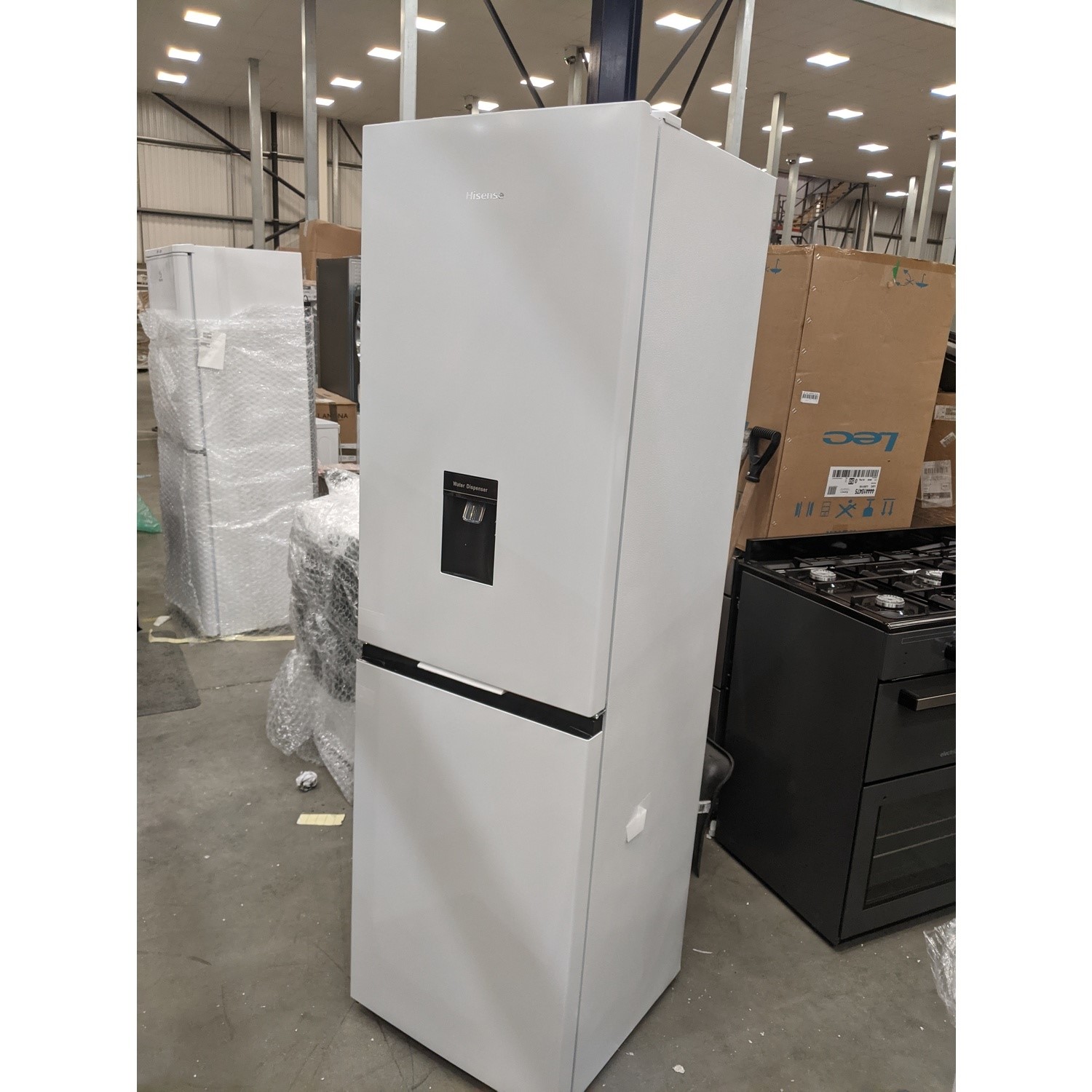 Refurbished Hisense RB327N4WW1 182x55cm 251L Freestanding Fridge