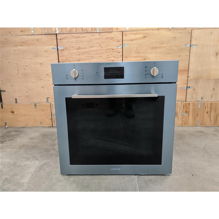 Refurbished Smeg SF6400TVX 60cm Single Built In Electric Oven