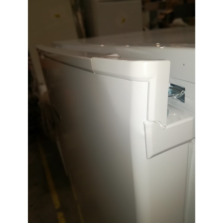 Refurbished electriQ 157 Litre Freestanding Upright Freezer 142cm Tall 55cm Wide - White