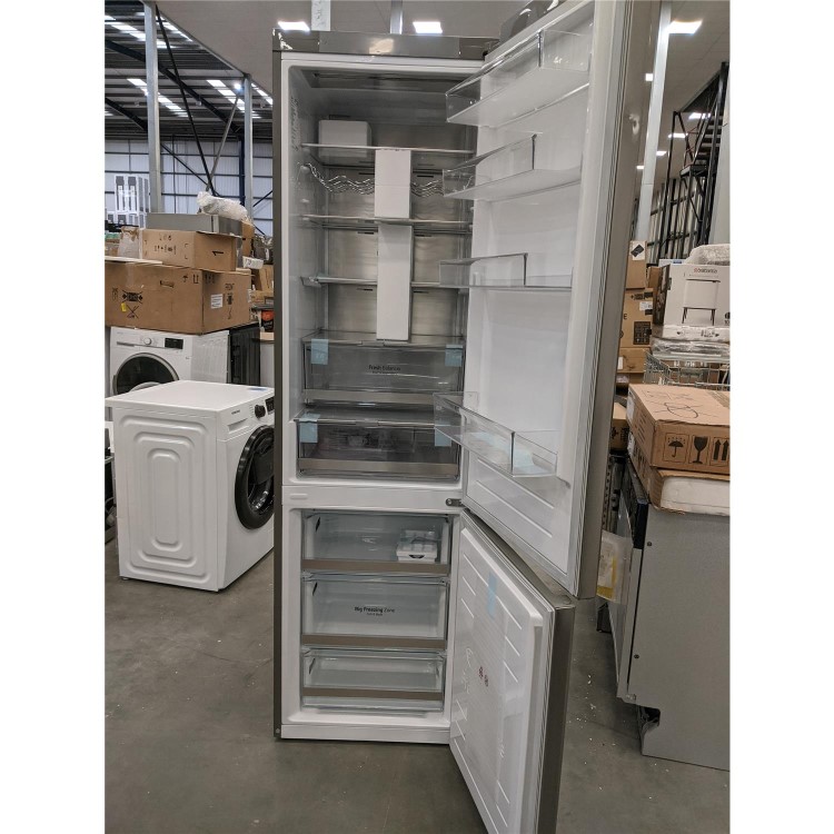 Refurbished LG GBB92STAXP Freestanding 384 Litre Freestanding Fridge Freezer 70/30 Split Fast Freeze 60cm Wide - Stainless Steel