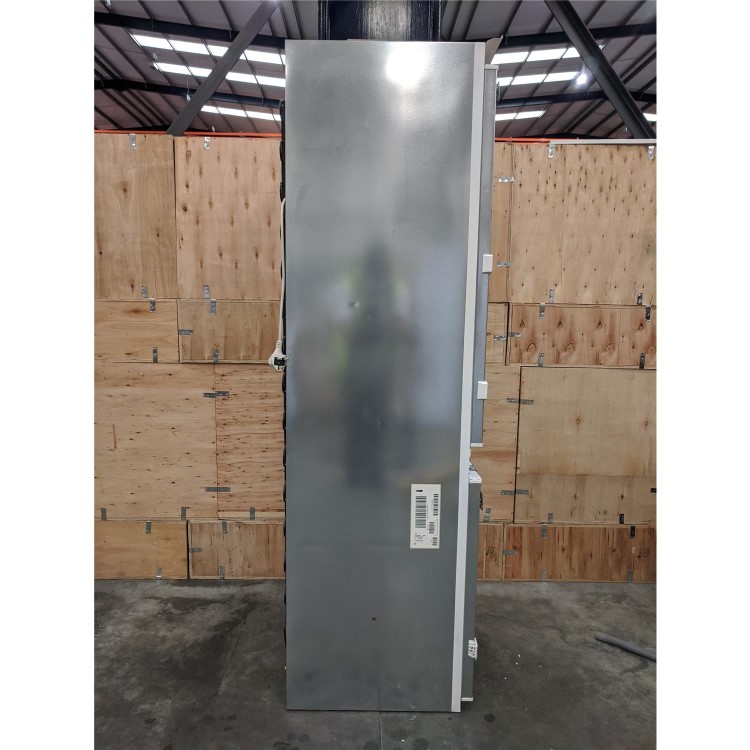 Refurbished Neff KI7862F30G Frost Free 60-40 Fixed Hinge Integrated Fridge Freezer
