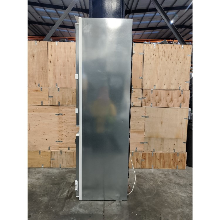 Refurbished Neff KI7862F30G Frost Free 60-40 Fixed Hinge Integrated Fridge Freezer