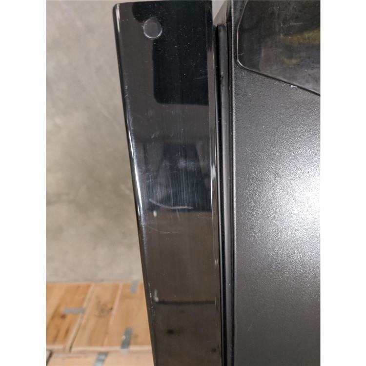 Refurbished Baumatic BW18BL Freestanding 18 Bottle Beverage Centre Black With Smoked Black Glass