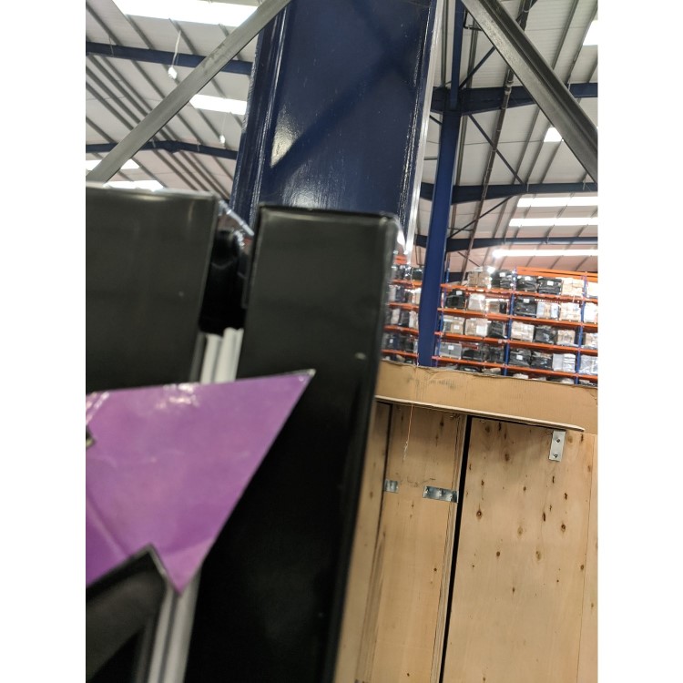 GRADE A3 - Hotpoint HBNF55181BAQUA 261 Litre Freestanding Fridge Freezer 50/50 Split Frost Free 55cm Wide - Black