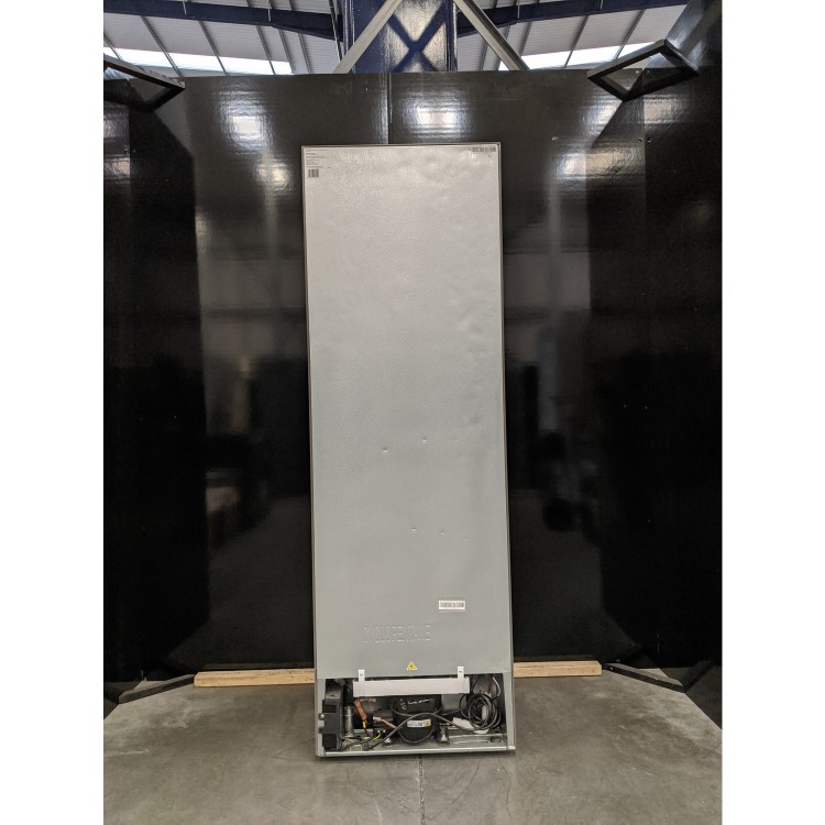 Refurbished Hisense RB390N4WC1 Freestanding 300 Litre 70/30 Fridge Freezer Silver