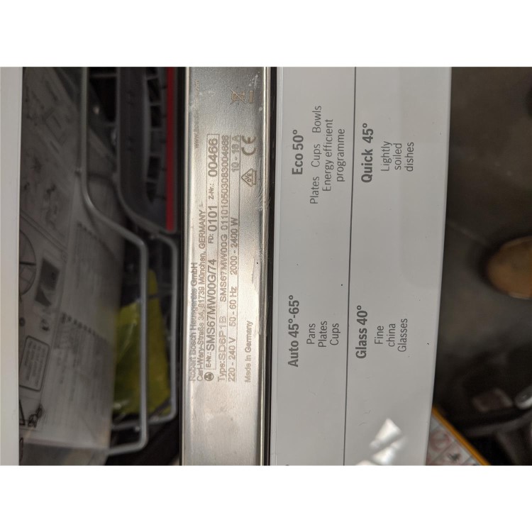 Refurbished Bosch SMS67MW00G 14 Place Freestanding Dishwasher