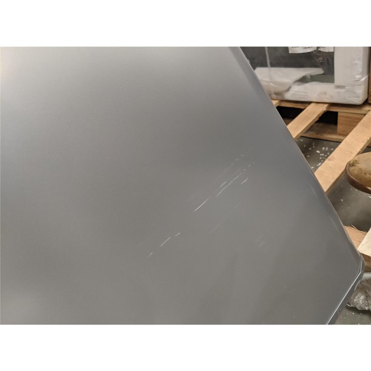 Refurbished Indesit 208 Litre 60/40 Freestanding Fridge Freezer - Silver