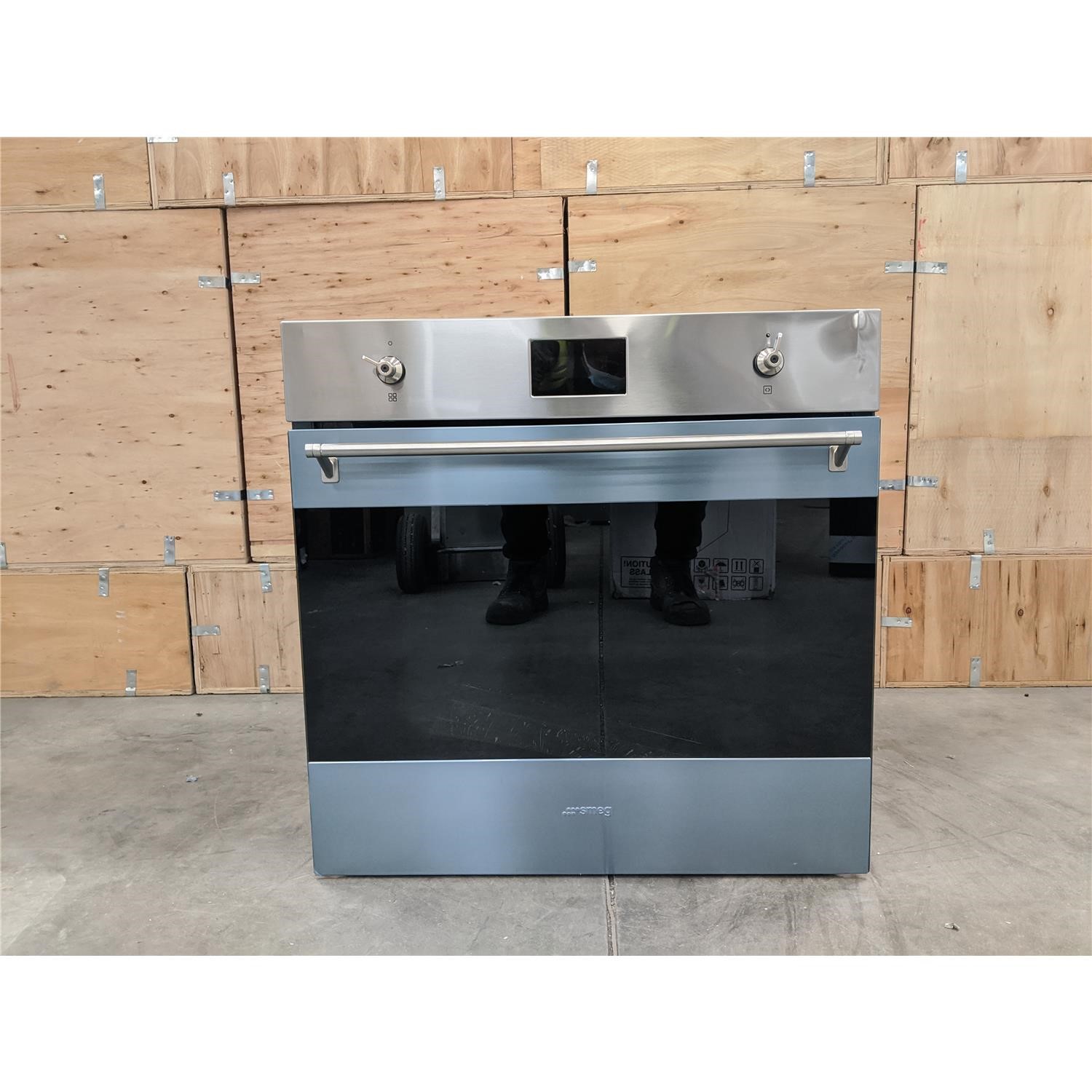 Refurbished Smeg SF6301TVX 60cm Single Built In Electric Oven Stainless Steel 77987623/1/SF6301TVX | Appliances Direct