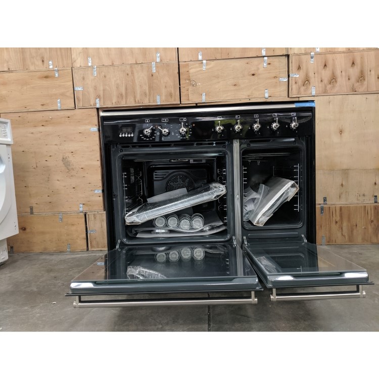 Refurbished Smeg Concert SUK92MBL9-1 90cm Dual Fuel Range Cooker Black