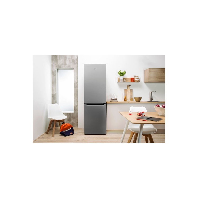 GRADE A1 - Indesit LD85F1S1 189x60cm 292L Freestanding Fridge Freezer - Silver
