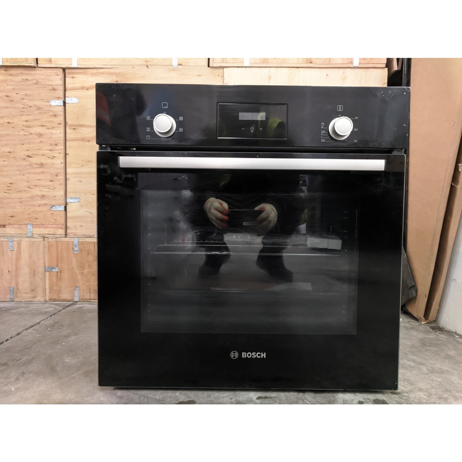 Refurbished Bosch Serie 2 HHF113BA0B 60cm Single Built In Electric Oven