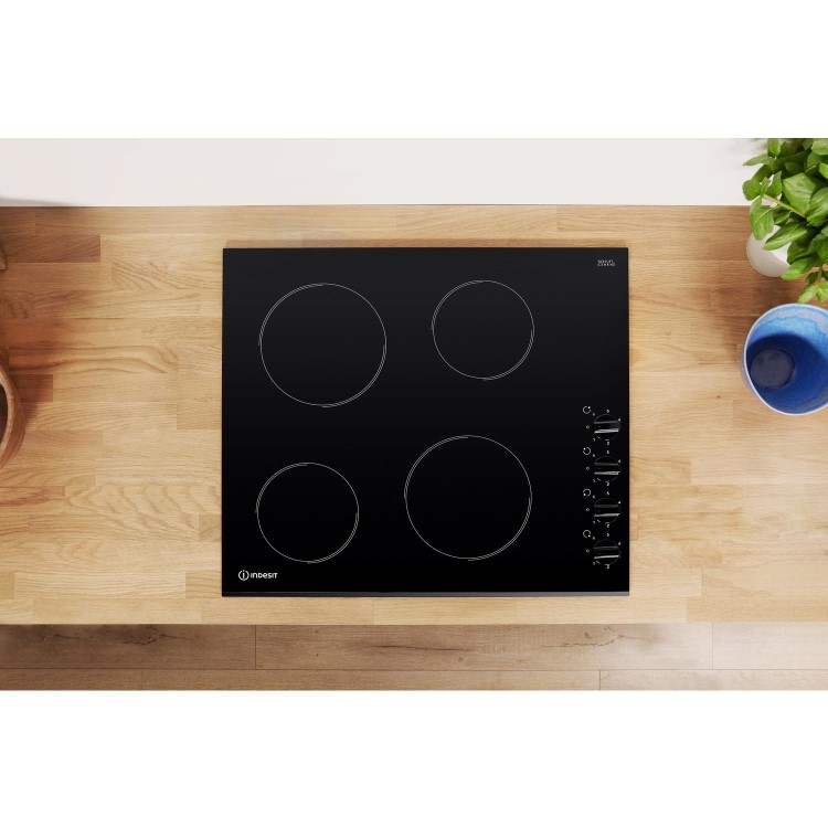 Refurbished Indesit RI861X 58cm 4 Zone Ceramic Hob