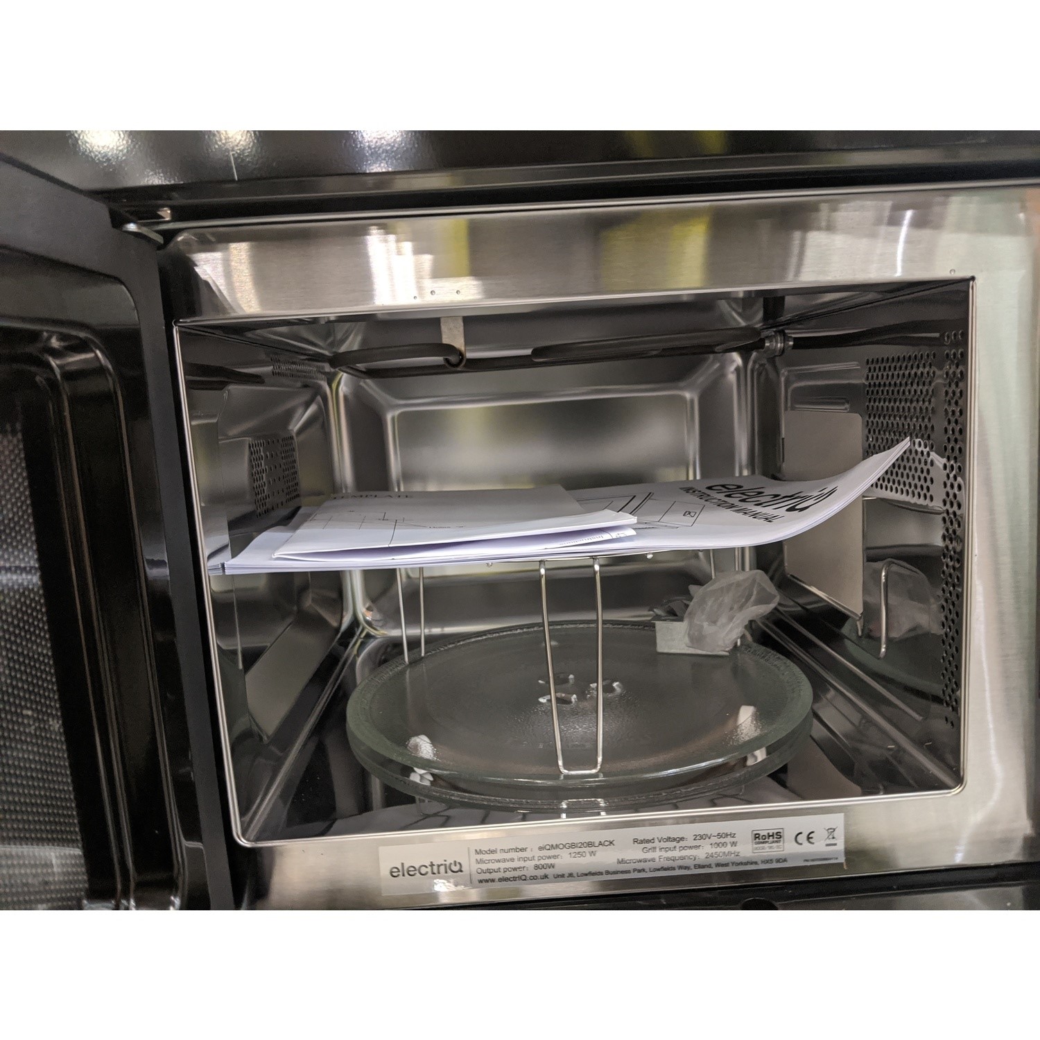 Refurbished electriQ 20L 800W Black BuiltIn Microwave with Grill