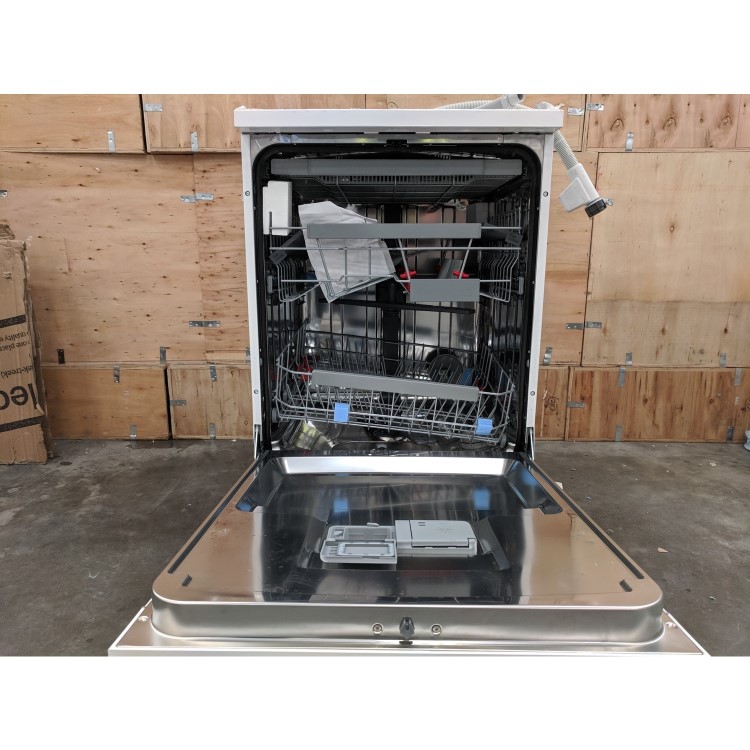 Refurbished Hisense HS6130WUK 16 Place Freestanding Dishwasher