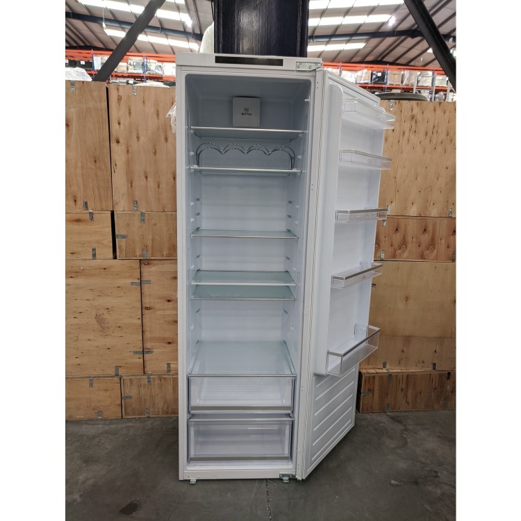 Refurbished CDA FW822 Integrated 316 Litre In-Column Larder Fridge