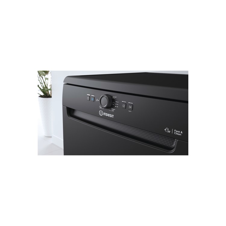 Indesit 13 Place Settings Freestanding Dishwasher - Black