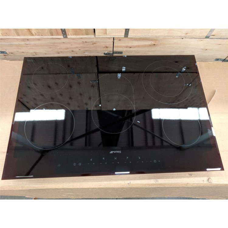 Refurbished Smeg 77cm 5 Zone Ceramic Hob with Bevelled Edge