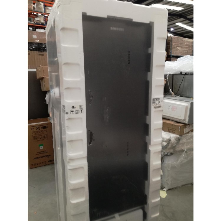 Refurbished Samsung 400 Litre 70/30 Freestanding Fridge Freezer - Black