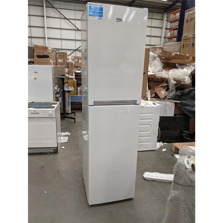 Refurbished Beko CFG1501W Freestanding 268 Litre 60/40 Frost Free Fridge Freezer