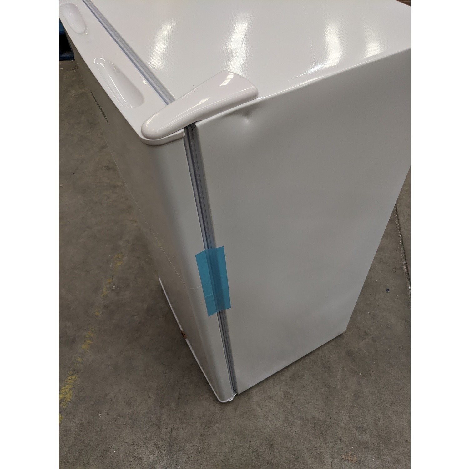 Refurbished electriQ 62 Litre Freestanding Under Counter Fridge with
