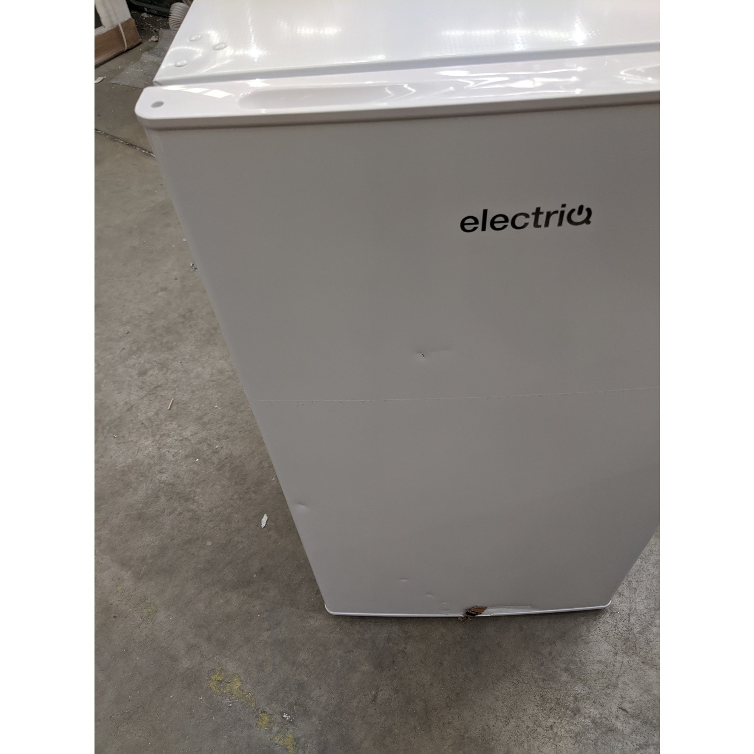 Refurbished electriQ 62 Litre Freestanding Under Counter Fridge with