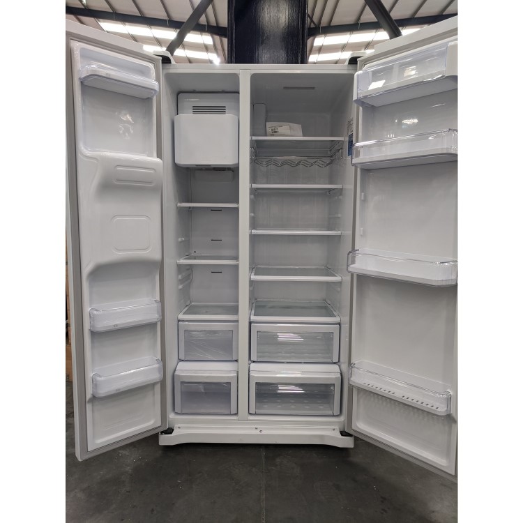 Refurbished Samsung RS50N3513WW 485 Litre 60/40 Frost Free Fridge Freezer With Ice And Water Dispenser White