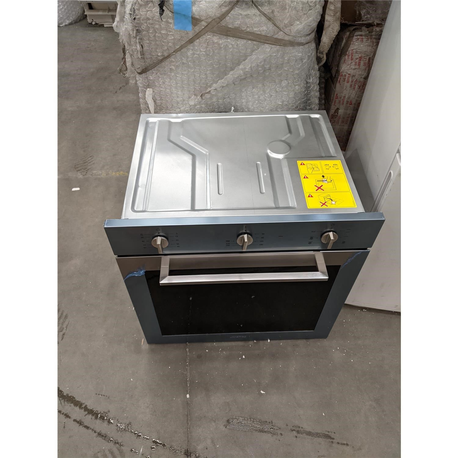 Refurbished Smeg SF64M3VX 60cm Single Built In Electric Oven 78059723/1/ SF64M3VX | Appliances Direct