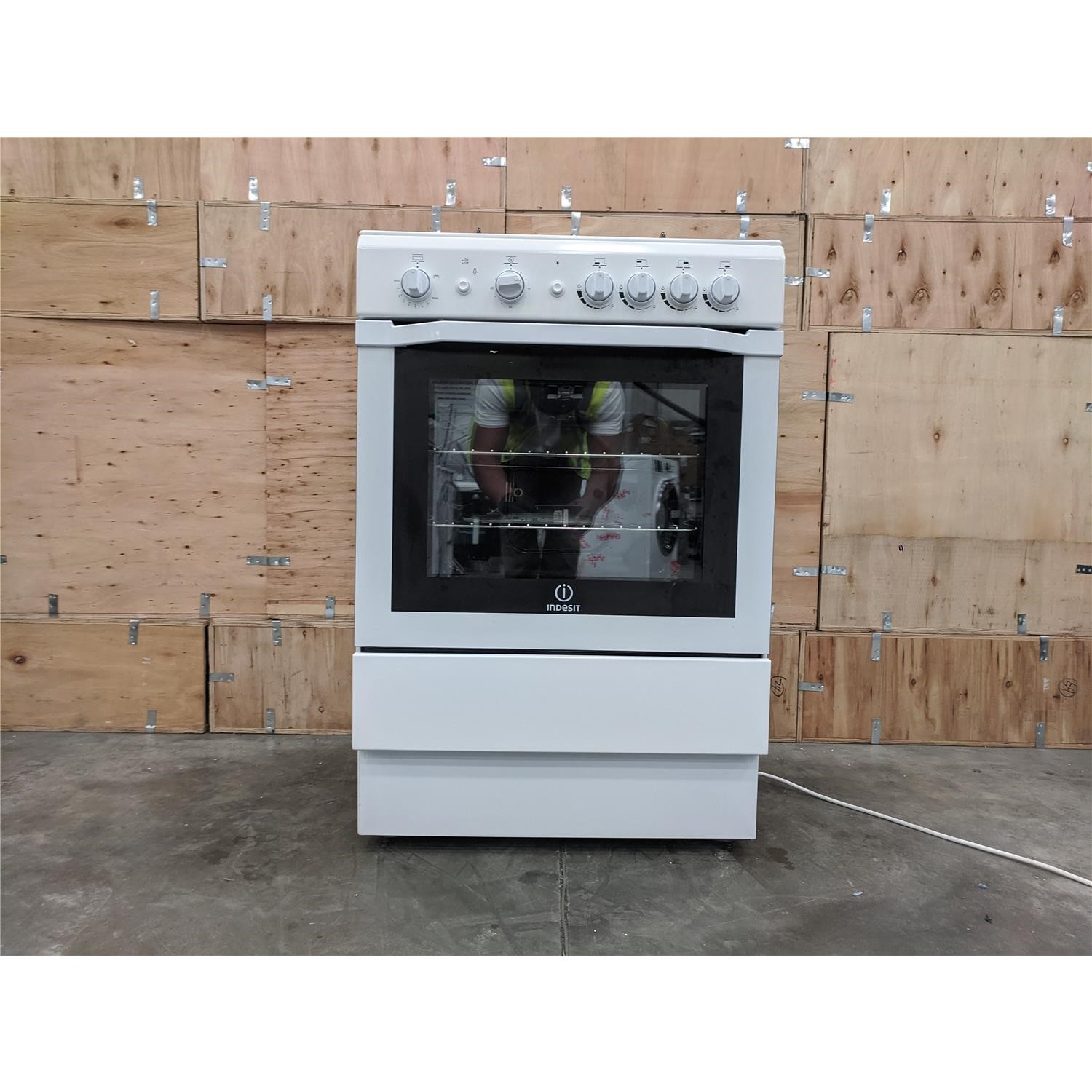 Refurbished Indesit I6GG1W 60cm Single Oven Gas Cooker 78067326/1