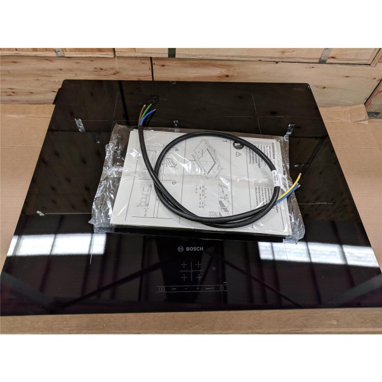 Refurbished Bosch Serie 4 PUE611BB1E 59.2cm 4 Zone Induction Hob