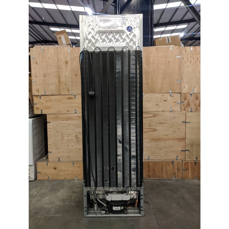 Refurbished Indesit IB7030A1DUK1 Integrated 273 Litre 70/30 Fridge Freezer White