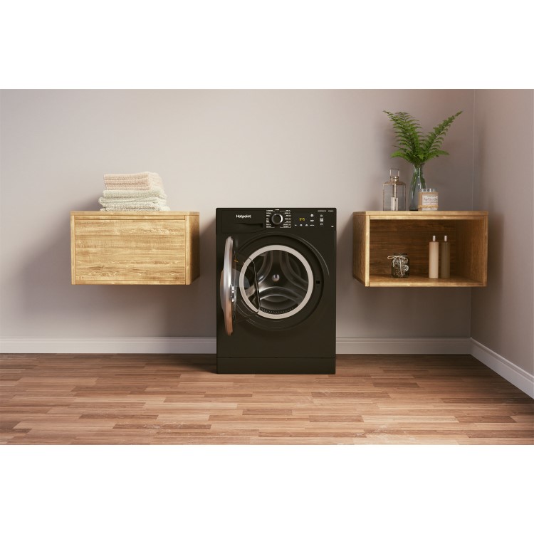 Refurbished Hotpoint NM11945BCAUKN Freestanding 9KG 1400 Spin Washing Machine Black