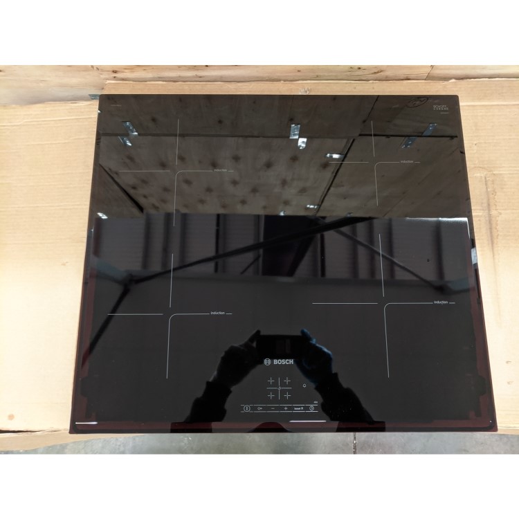 Refurbished Bosch Serie 4 PIE651BB1E 59cm 4 Zone Induction Hob