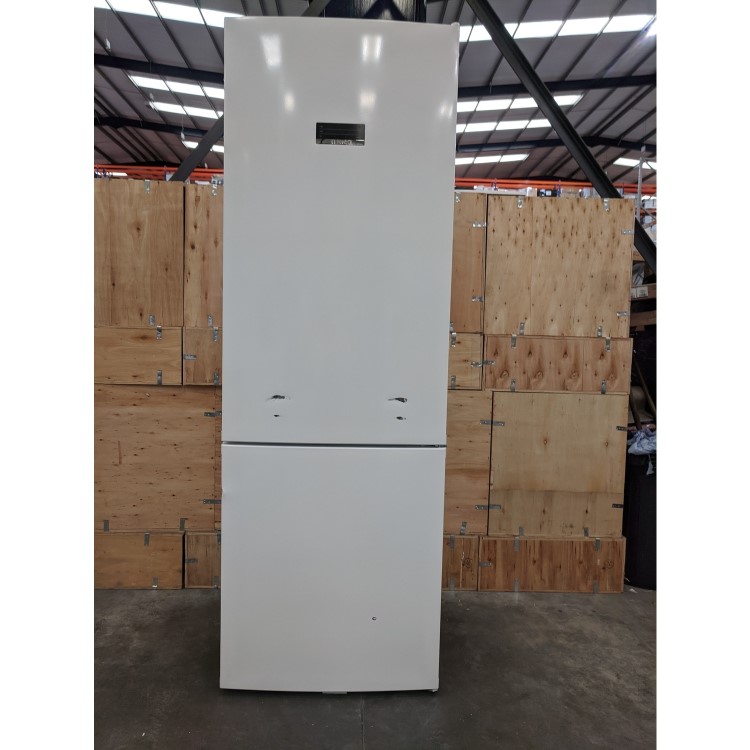 Refurbished Bosch Serie 4 KGN49XWEA Freestanding 435 Litre 70/30 Frost Free Fridge Freezer White
