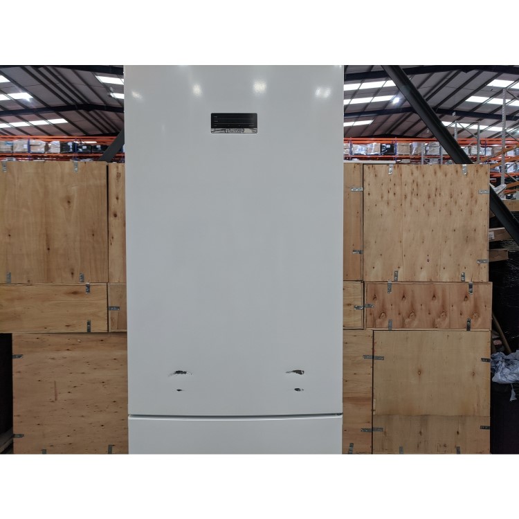 Refurbished Bosch Serie 4 KGN49XWEA Freestanding 435 Litre 70/30 Frost Free Fridge Freezer White