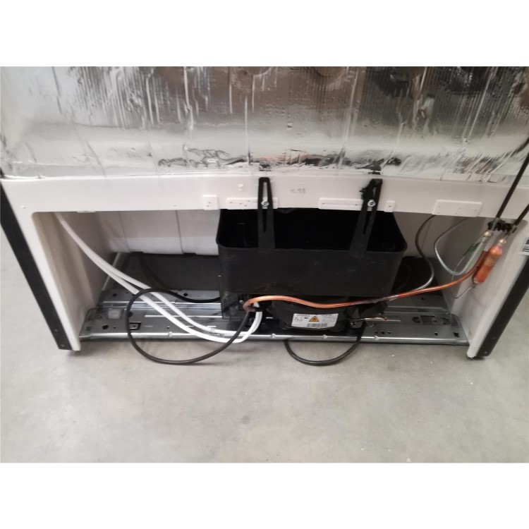 Refurbished Hotpoint FFU4DK1 Freestanding 399 Litre 60/40 Fridge Freezer Black