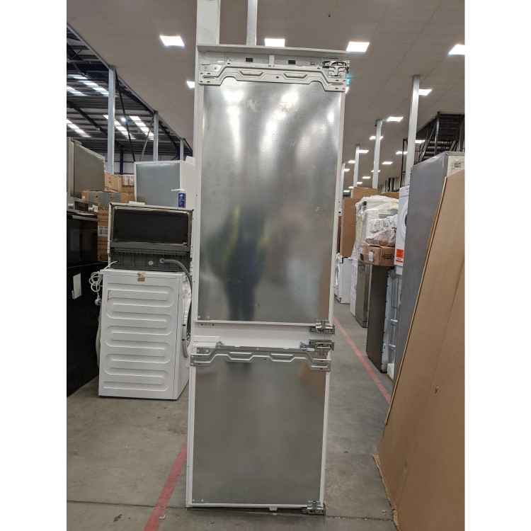 Refurbished Neff N70 KI6863FE0G Integrated 265 Litre 60/40 Low Frost Fridge Freezer
