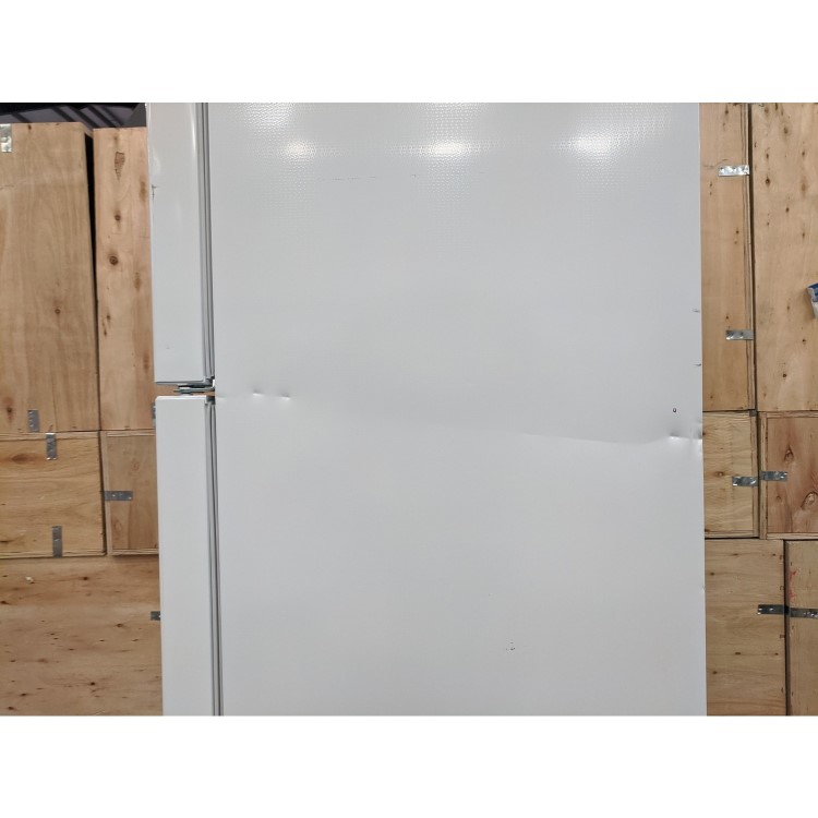 Refurbished Zanussi ZTAN28FW0 Freestanding 242 Litre 80/20 Fridge Freezer White