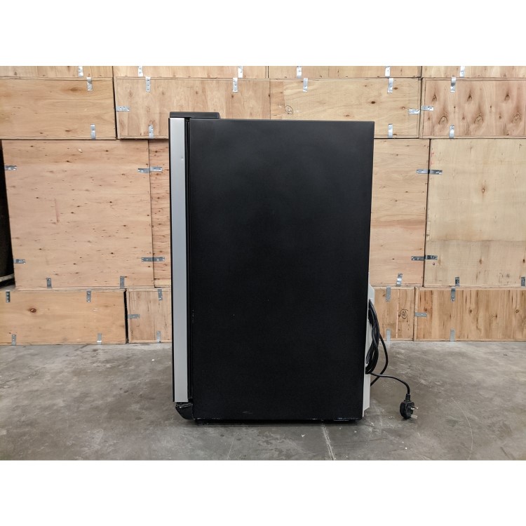 Refurbished Haier 1/WS30GA Freestanding 30 Bottle Single Zone Wine Cooler Black