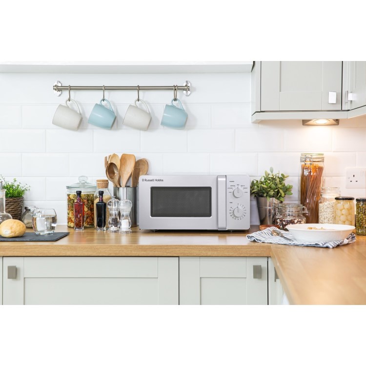 Refurbished Russell Hobbs RHM1401S 14L Compact Microwave Oven - Silver