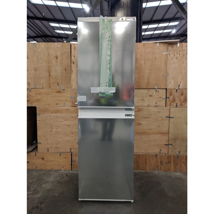 Refurbished Neff KI5852SF0G Integrated 259 Litre 50/50 Low Frost Fridge Freezer
