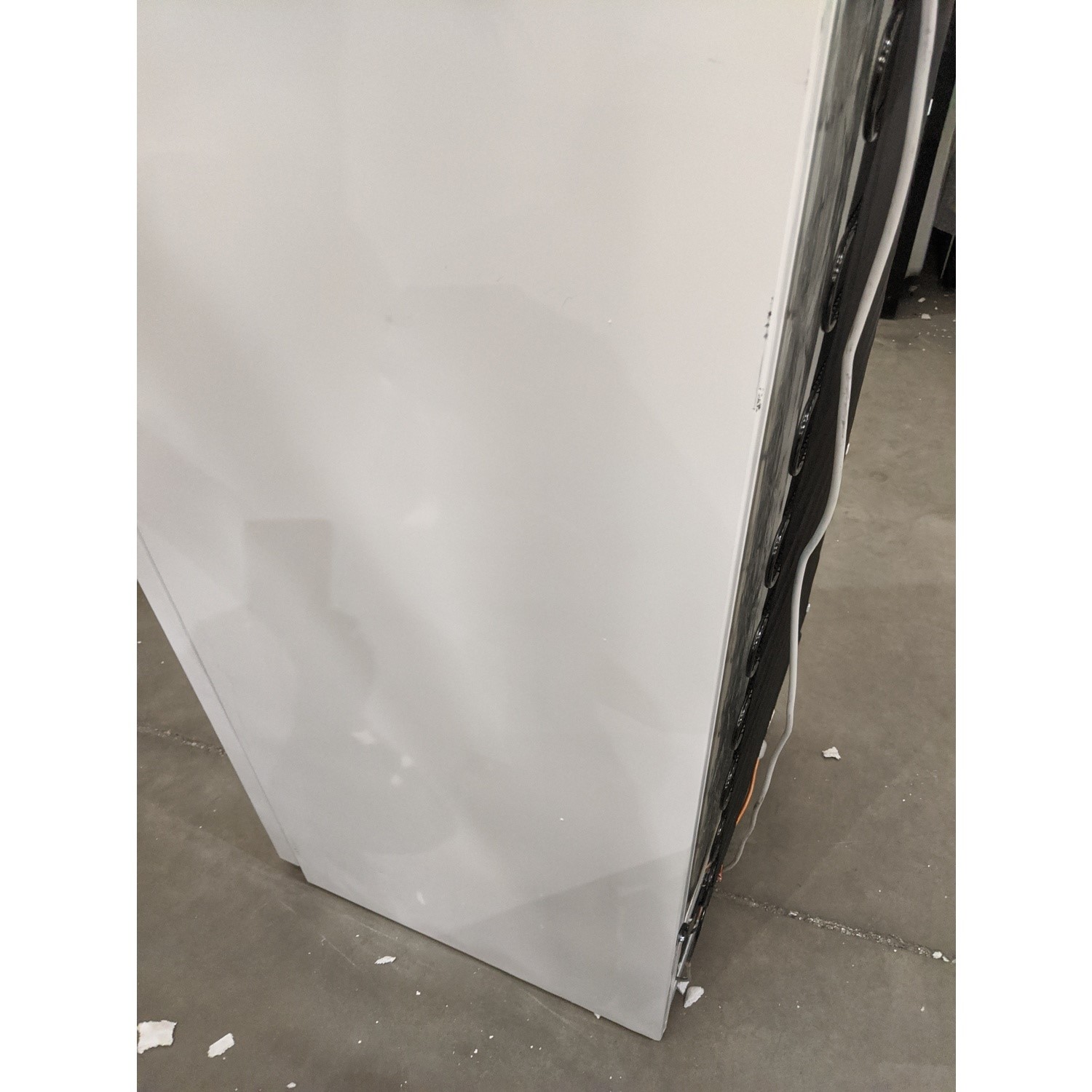 Refurbished Indesit UI8F1CWUK1 Freestanding 260 Litre Tall Freezer