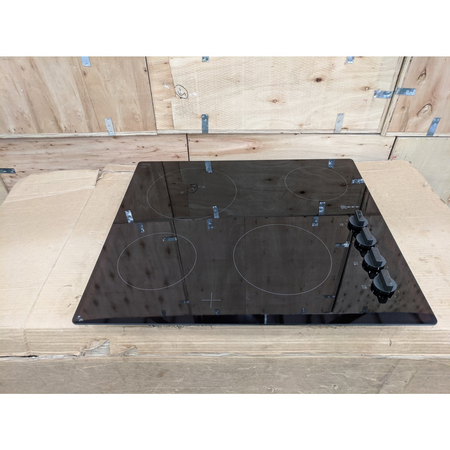 Refurbished Neff N30 T16CK40X0 60cm 4 Zone Ceramic Hob with Knob